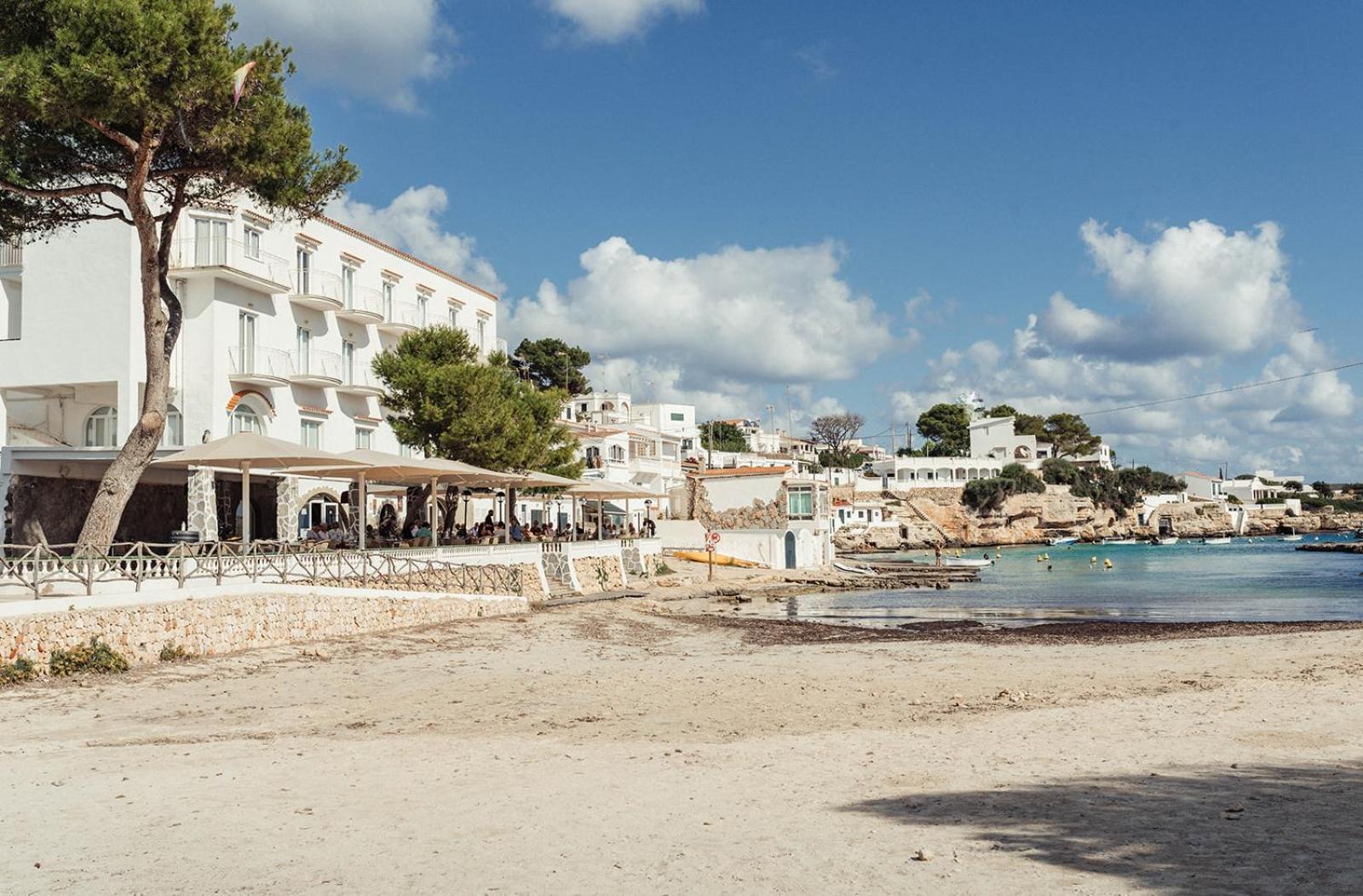 Hostal Xuroy Cala Alcaufar 외부 사진